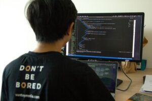 The Benefits of Using Proposal Development Software for Streamlining the Proposal Process